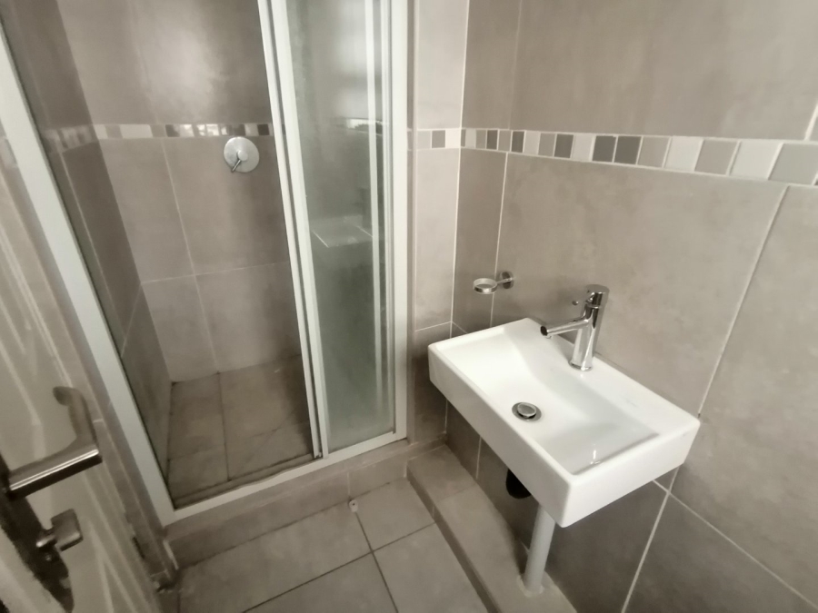 4 Bedroom Property for Sale in Bloemspruit Free State